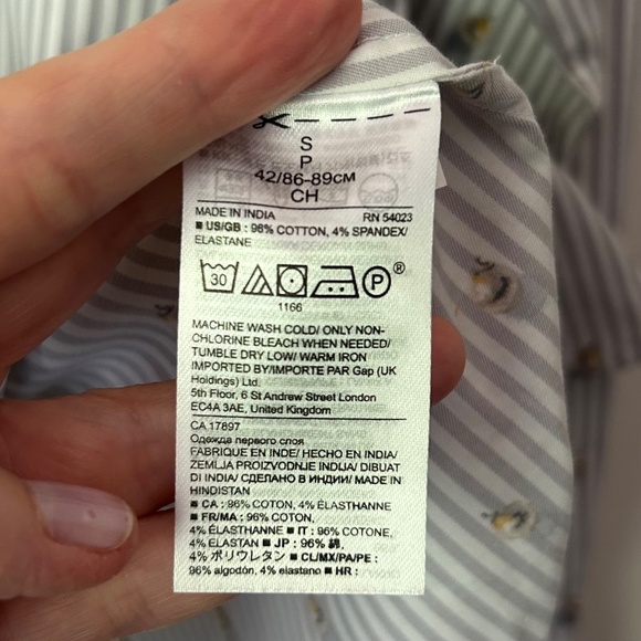 Banana Republic Dillon Grey White Stripe Button Up Shirt with Ornament Pattern S - Picture 7 of 7